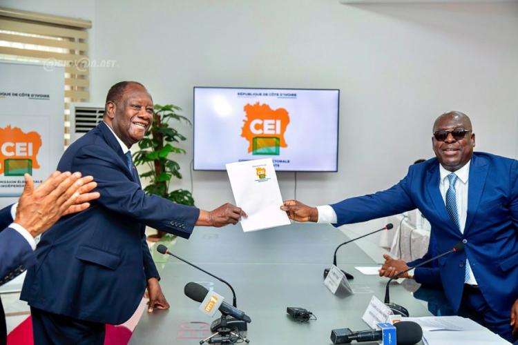 Côte d’Ivoire : Présidentielle 2025 : Alassane Ouattara a déposé son dossier de candidature accompagné de milliers de militants de son parti